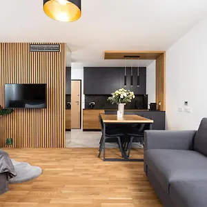 Inpoint G15 Near Old Town & Kazimierz District & Parking Option Appart hôtel Cracovie