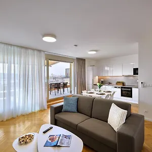 Downtown Rubesova Appart hôtel Prague